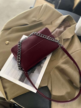 حقيبة كتف نسائية صغيرة الحجم لون عنابي كروس بودي - KSA