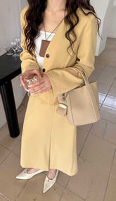 حقيبة يد نسائية متوسطة الحجم لون بيج - KSA