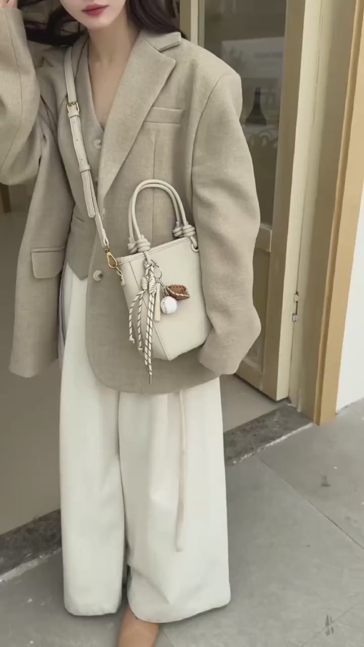 حقيبة يد نسائية صغيرة أنيقة بتصميم عقدة وحليّة جذابة لون بني