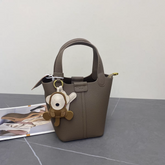 حقيبة يد نسائية كبيرة لون رمادي غامق بيد قصيرة - KSA