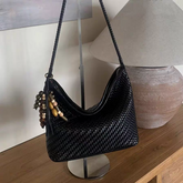 حقيبة كتف نسائية تصميم مضفر لون اسود - KSA