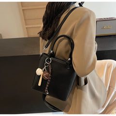 حقيبة يد نسائية متوسطة الحجم لون اسود - KSA