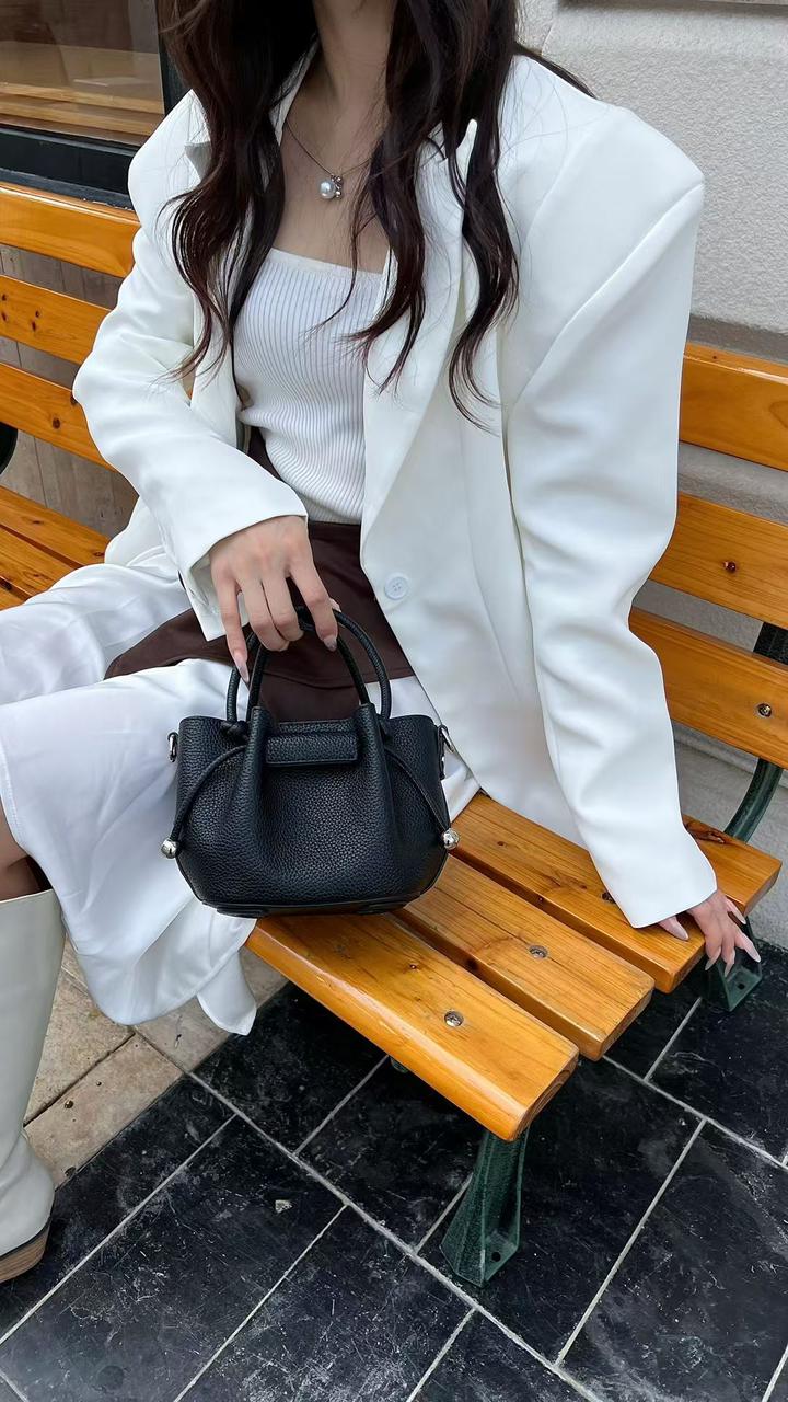 Madonika-8211-black - KSA