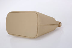 حقيبة يد نسائية باللون البنى صغيرة الحجم يمكن حملها باليد أو كروس بودي. - KSA