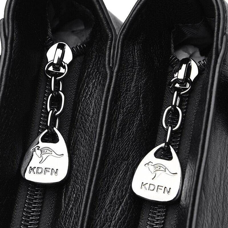 شنطة يد نسائية صغيرة من الجلد بتصميم كلاسيكي رقيق - عنابي - KSA