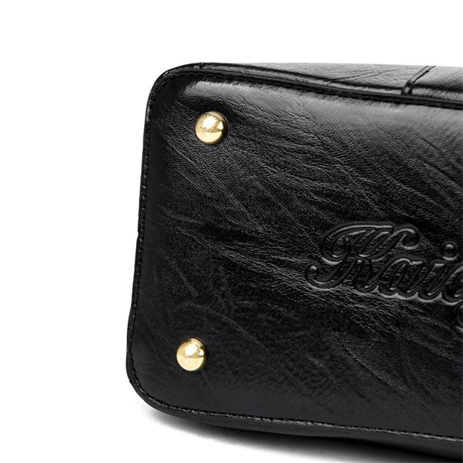 شنط كتف نسائيه بمظهر عصري وفخم - بني - KSA