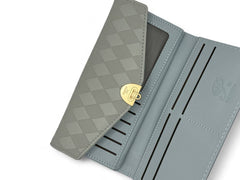 محفظة نسائية باللون الازرق مربعة الشكل طويلة وبتصميم أنيق وقفل معدني - KSA