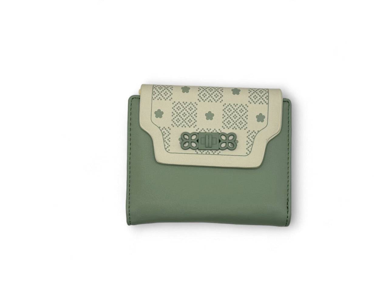 محفظة يد نسائية بتصميم أنيق ومميز باللون الاخضر - KSA