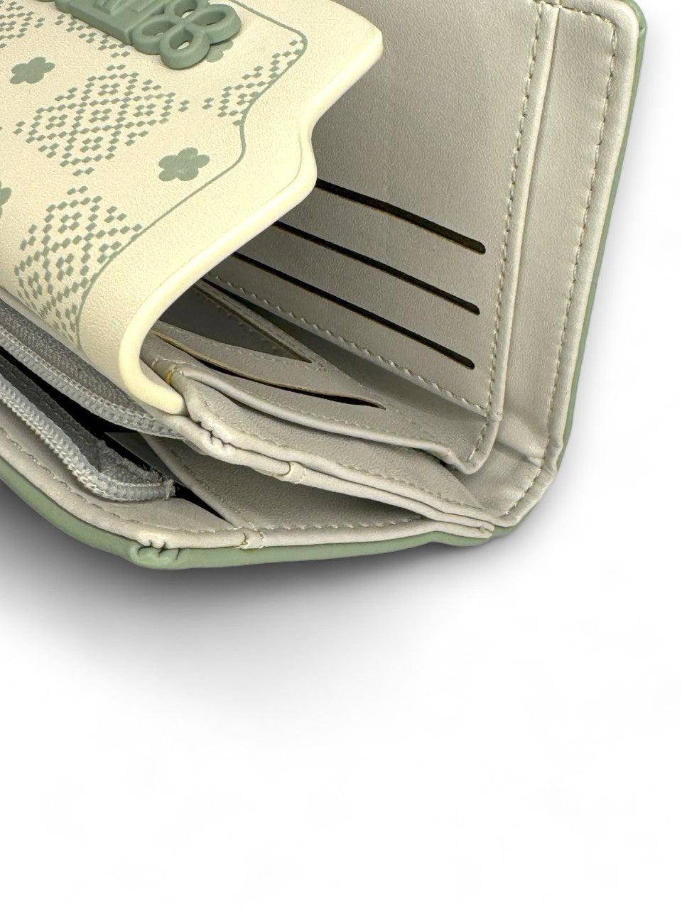 محفظة يد نسائية بتصميم أنيق ومميز باللون الاخضر - KSA