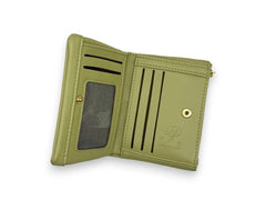 محفظة يد نسائية مستطيلة الشكل باللون الاخضر بتصميم بسيط ومميز - KSA
